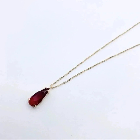 Tear Drop Necklace | Cubic Zirconia Necklace | 18k Gold Plated - Picture 2 of 8